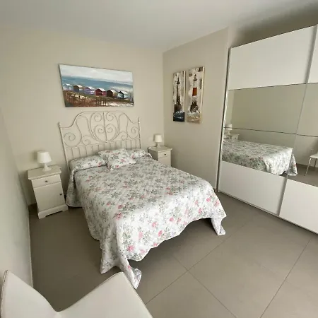 Apartment Las Canteras Beach And Sea, Wifi, Terraza, Comodidad